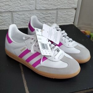NWT Adidas Samba White and Pink Leather Sneakers Womens Or Youth Sz W 6.5